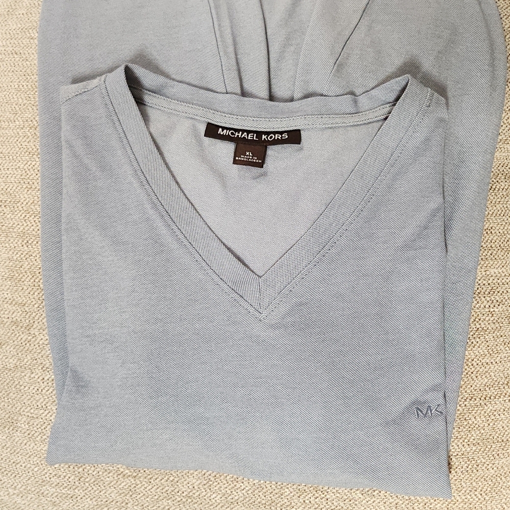 Michael Kors Men's V-neck Blue Grey Casual Luxury T-shirt